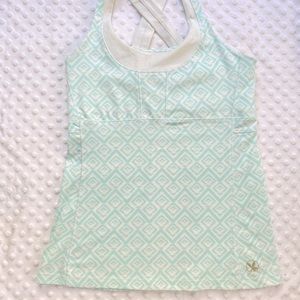 Carve Designs Cross-back active tank, size medium, aqua and white print.